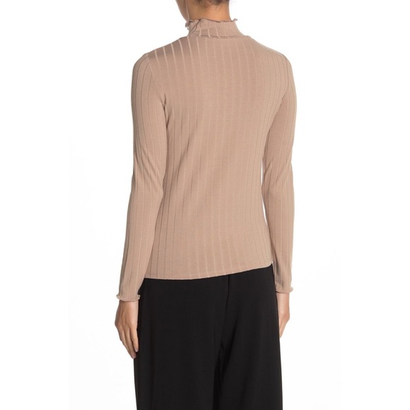 Ribbed mock neck long sleeve blouse - Picture 2 of 3